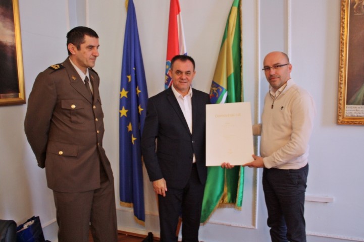 Župan Toimašević sa ravanateljem memorijalnog centra Ukovar