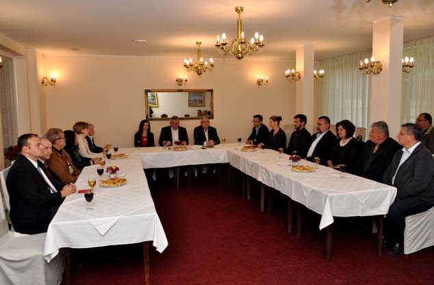 Požega.eu | Predstavljeni SDP-ovi kandidati za požešku izvršnu i zakonodavnu vlast /FOTO/