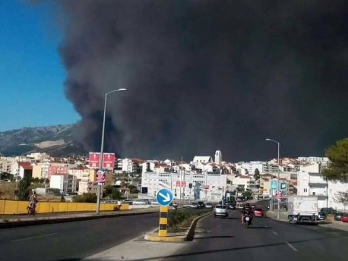 Požega.eu | Split u obruču vatre: Požeško-slavonski vatrogasci u pripravnosti, čeka se zapovjed glavnog vatrogasnog zapovjednika