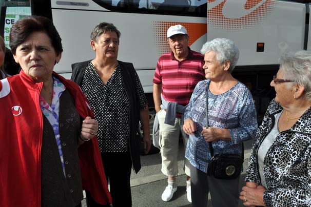 Požega.eu | Požeški umirovljenici otputovali na odmor u Bašku /FOTO/