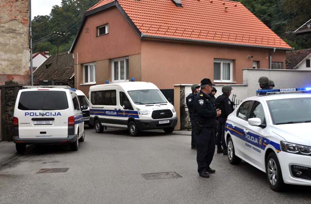Požega.eu | Opsadno stanje u požeškoj Jurkovićevoj ulici: 43-godišnjak prijeti da će aktivirati bombu