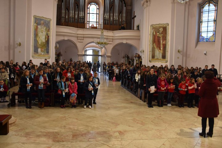 Požega.eu | Susret dječjih crkvenih zborovo s područja Požeške biskupije u sjedištu mjesne Crkve