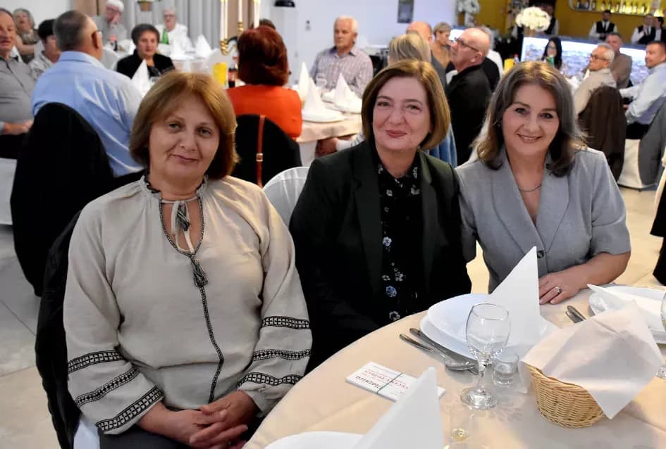 LIČKA VEČER 2025.: Ličani dijele zavičajnost  sa ljudima oko sebe