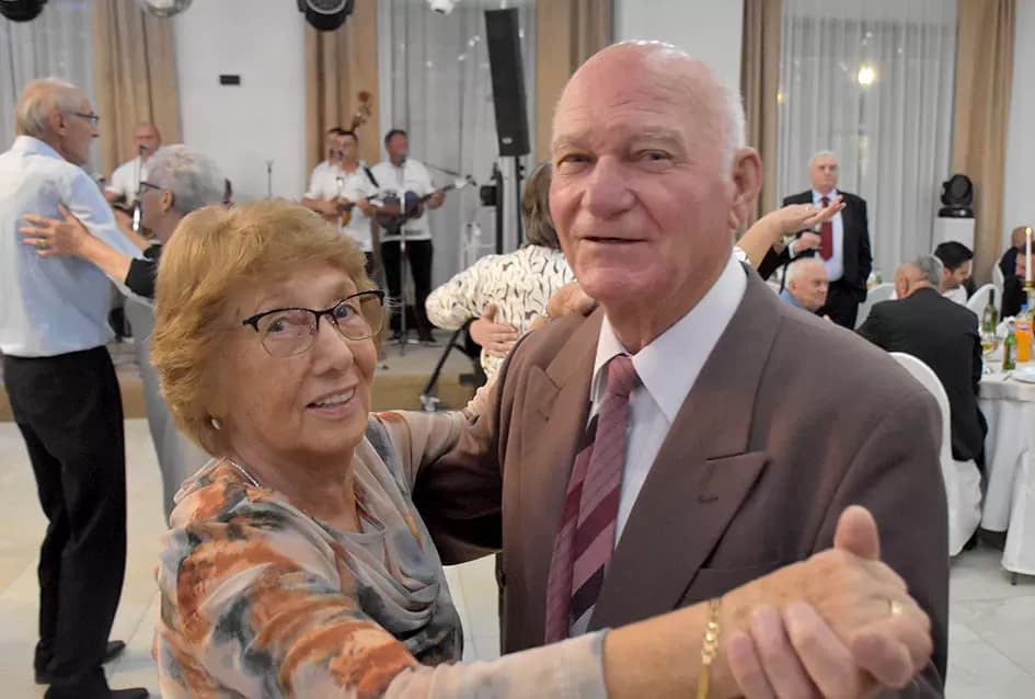 LIČKA VEČER 2025.: Ličani dijele zavičajnost  sa ljudima oko sebe