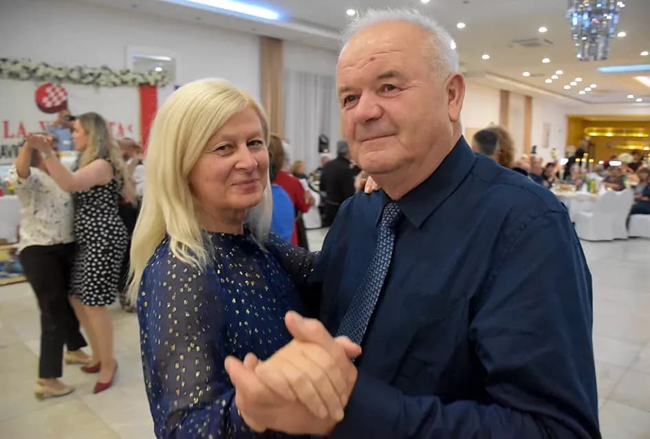 LIČKA VEČER 2025.: Ličani dijele zavičajnost  sa ljudima oko sebe
