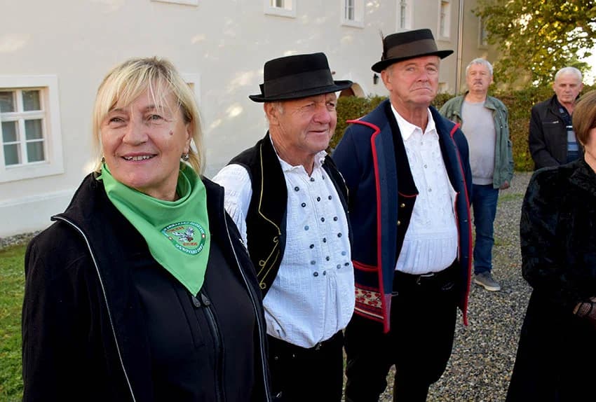 Više tisuća planinara i drugih posjetitelja okupilo se u Kutjevu na tradicionalnoj proslavi Martinja u Kutjevu /FOTOGALERIJA)