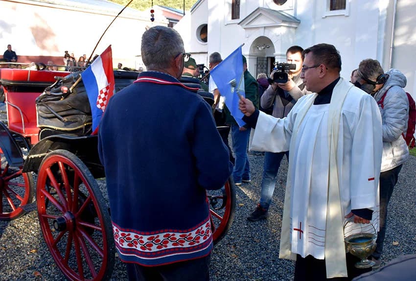 Više tisuća planinara i drugih posjetitelja okupilo se u Kutjevu na tradicionalnoj proslavi Martinja u Kutjevu /FOTOGALERIJA)