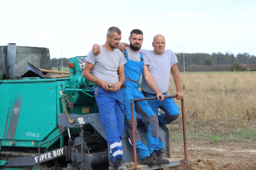 Završeno još jedno infrastrukturno ulaganje u Jakšiću: Izgrađen nogostup u duljini 1.650 metara