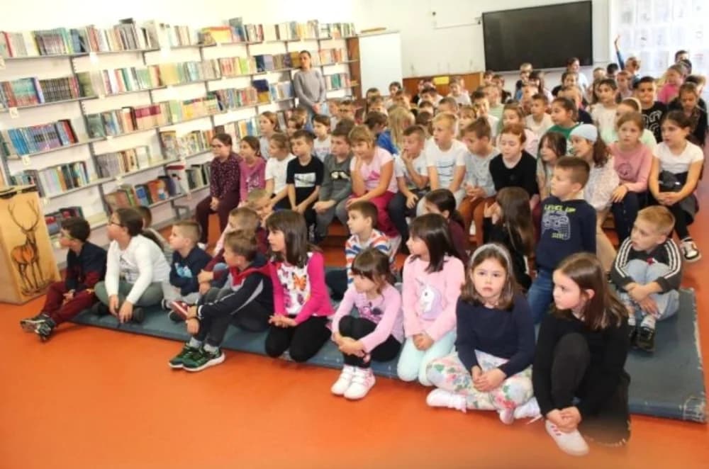 Održan književni susret pletrrničkih učenika s pjesnikinjama Mirom Šulc i Irenom Kalan