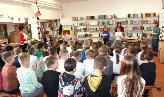 Održan književni susret pletrrničkih učenika s pjesnikinjama Mirom Šulc i Irenom Kalan