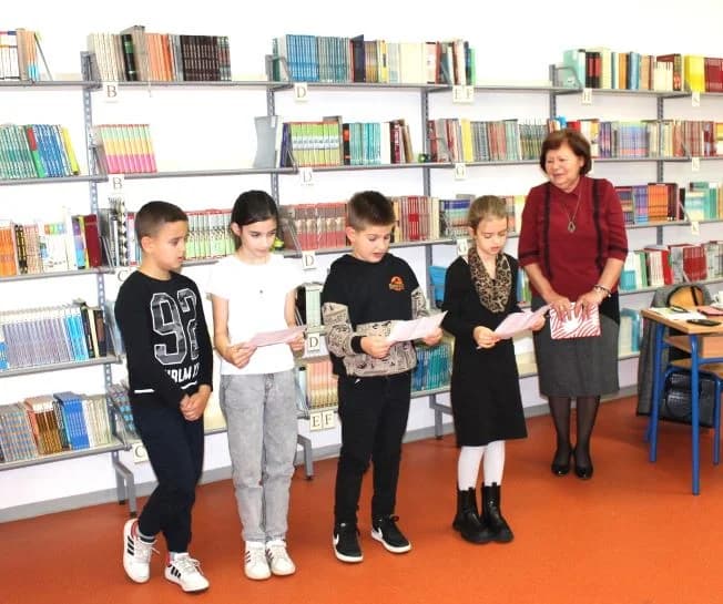 Održan književni susret pletrrničkih učenika s pjesnikinjama Mirom Šulc i Irenom Kalan