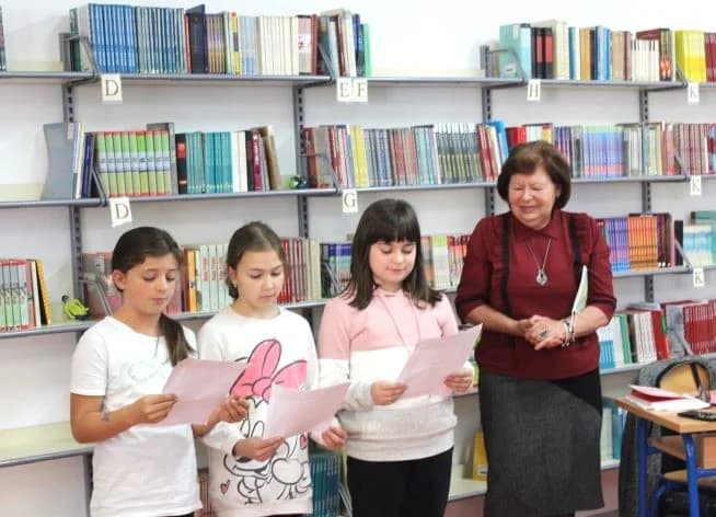 Održan književni susret pletrrničkih učenika s pjesnikinjama Mirom Šulc i Irenom Kalan