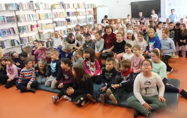 Održan književni susret pletrrničkih učenika s pjesnikinjama Mirom Šulc i Irenom Kalan