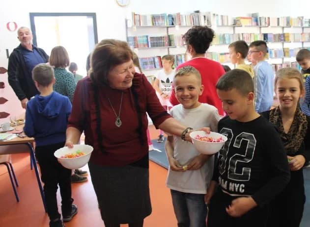 Održan književni susret pletrrničkih učenika s pjesnikinjama Mirom Šulc i Irenom Kalan