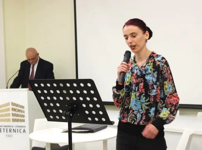 U pleterničkoj Knjižnici i čitaonici otvorena izložba slika Mladena Mitara i održane dvije kazališne predstave