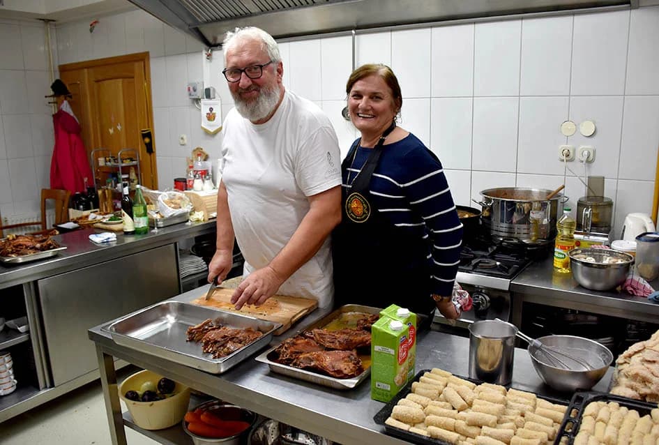 PROSLAVLJENO MARTINJE U VINOGRADARSTVU I PODRUMARSTVU KRAUTHAKER IZ KUTJEVA: Obveze kuma preuzeo Stjepan Slišković
