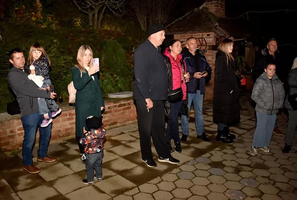 Vukovići na Sokolovcu proslavili jubilarno 15. Martinje: Klaudija Mihaljević Ruža nova kuma