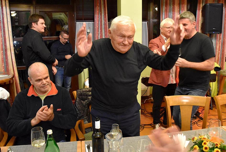PROSLAVLJENO MARTINJE U VINOGRADARSTVU I PODRUMARSTVU KRAUTHAKER IZ KUTJEVA: Obveze kuma preuzeo Stjepan Slišković