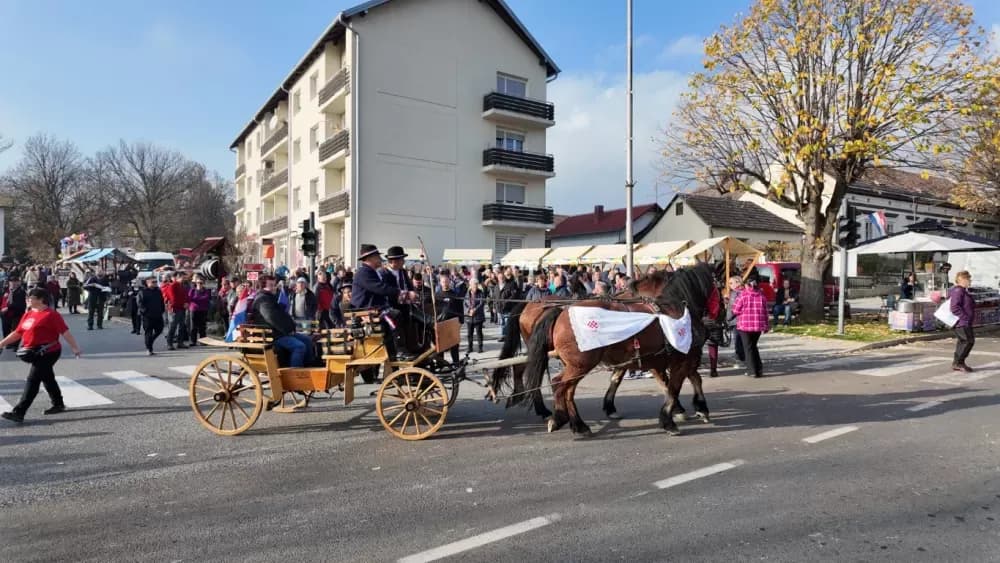 Nikad bolje Martinje u Kutjevu – tisuće planinara, gostiju i ljubitelja graševine uživalo u nezaboravnom danu