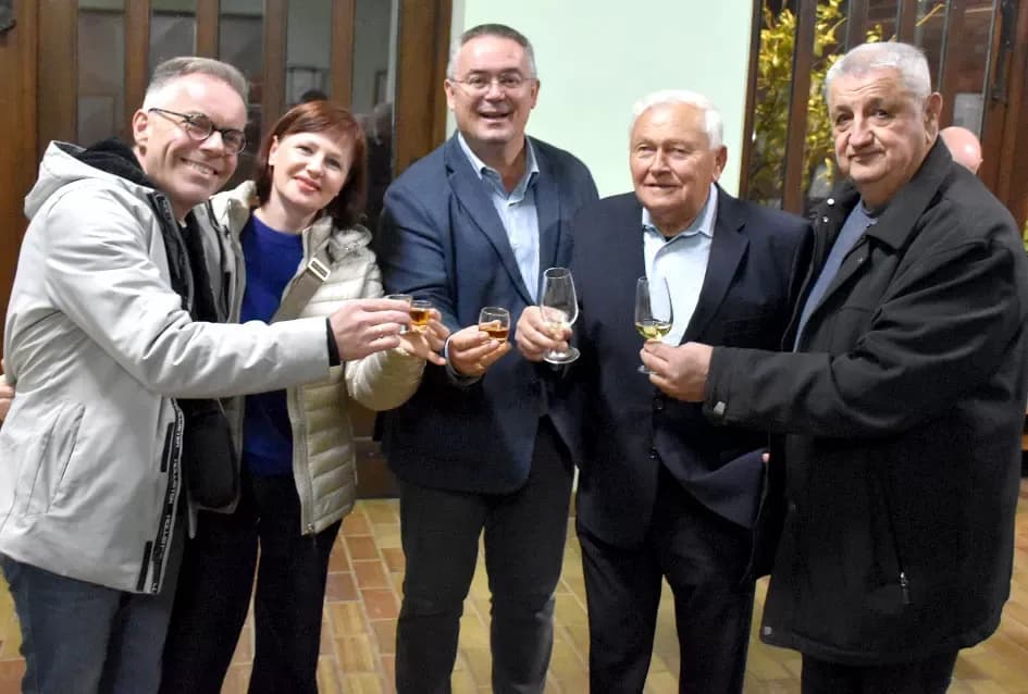 Krštena mlada graševina, kušana rijetka arhivska vina stara preko 30 godina