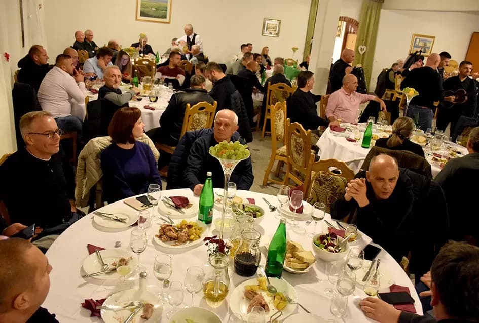 Krštena mlada graševina, kušana rijetka arhivska vina stara preko 30 godina