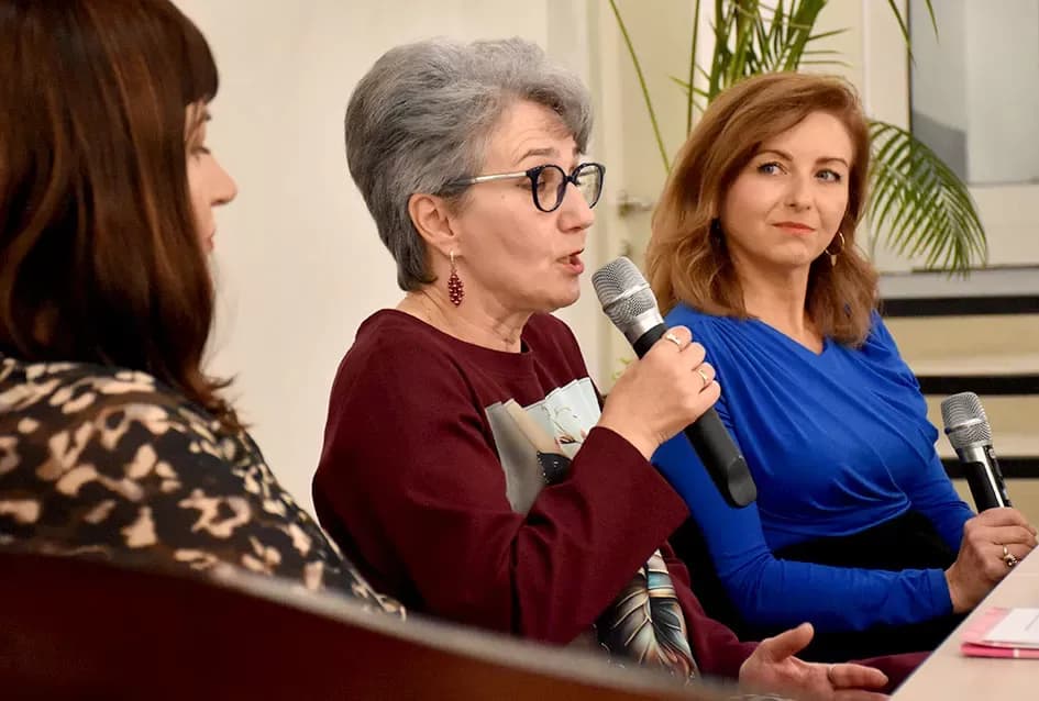 Predstavljena „Naša zimska pjesmoslikovnica“: Knjiga učiteljice Irene Ivetić ilustrirana dječjim radovima učenika OŠ Dobriša Cesarić