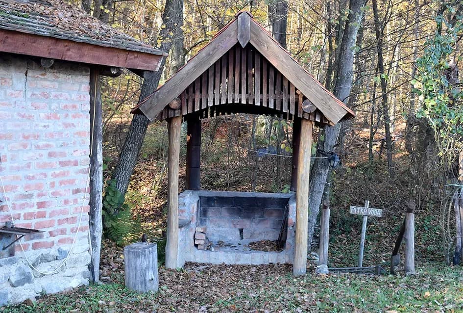 Jezero Sovinjak životno djelo Marice i Slavka Marinovića čeka novog vlasnika: Raj za ribiče i izletnike na korak do Požege