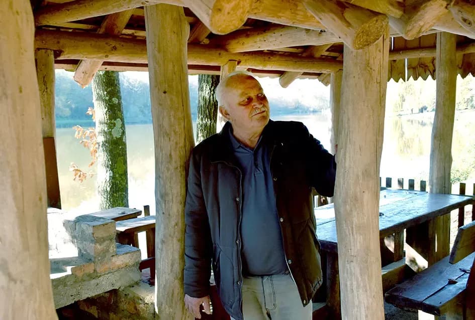 Jezero Sovinjak životno djelo Marice i Slavka Marinovića čeka novog vlasnika: Raj za ribiče i izletnike na korak do Požege