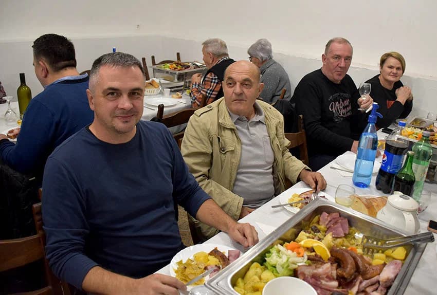 Obveze vinskog kuma preuzeo Ivica Ajanović, tajnik Udruge (FOTO)