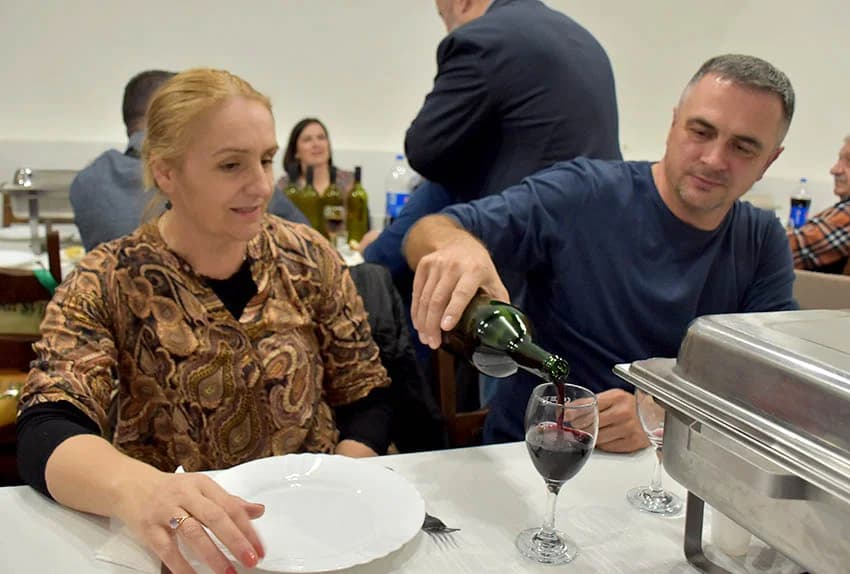 Obveze vinskog kuma preuzeo Ivica Ajanović, tajnik Udruge (FOTO)