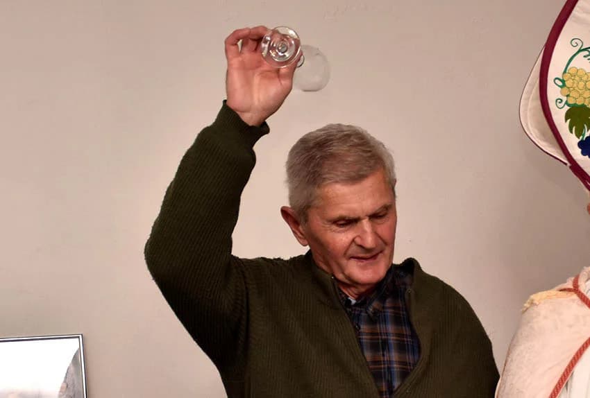 Obveze vinskog kuma preuzeo Ivica Ajanović, tajnik Udruge (FOTO)
