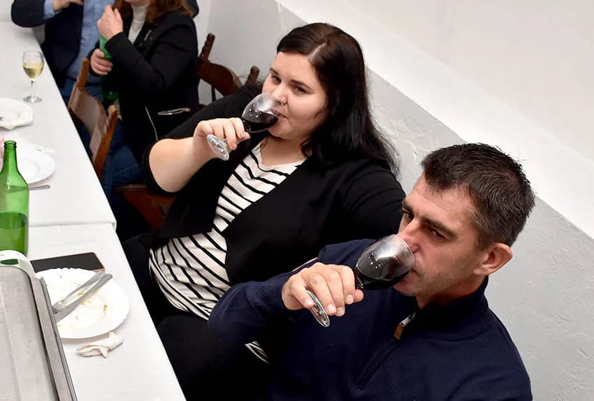 Obveze vinskog kuma preuzeo Ivica Ajanović, tajnik Udruge (FOTO)