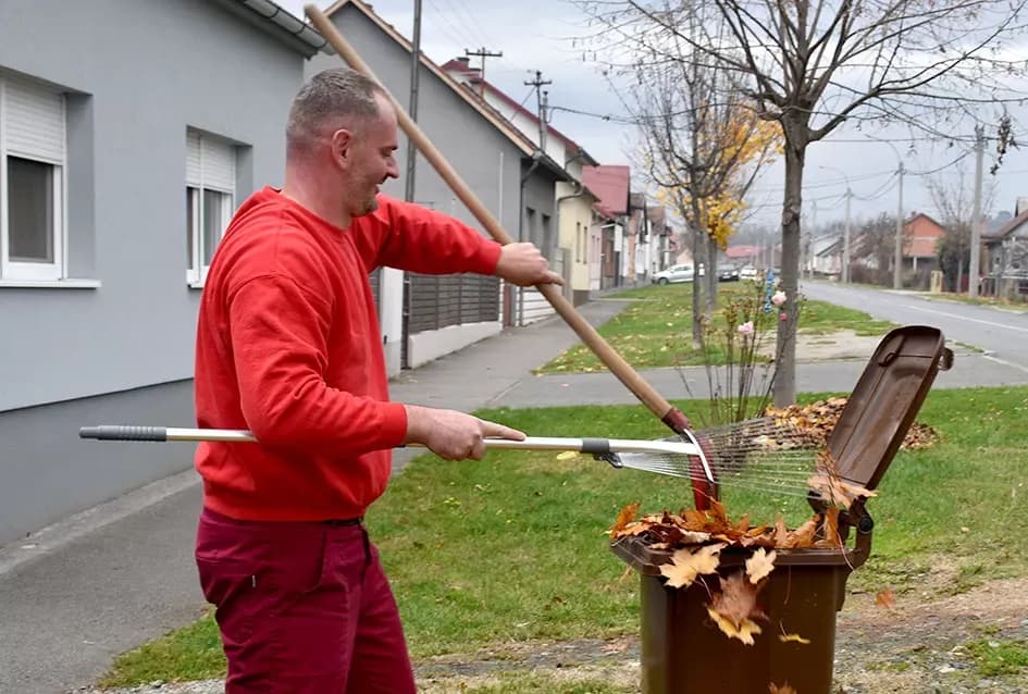 Od idile kasne jeseni do akcije čišćenja: Franjo uzeo grablje u ruke