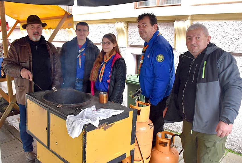 Mirisi kestena i zvuci tamburice privukli Požežane i njihove goste na tradicionalnu manifestaciju Okuse jeseni