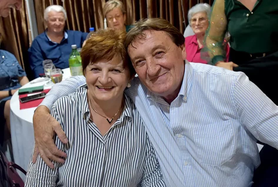 Plesali do zore u dupkom punoj dvorani Luki uz grupu Gold
