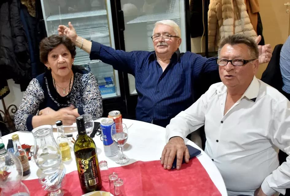 Plesali do zore u dupkom punoj dvorani Luki uz grupu Gold