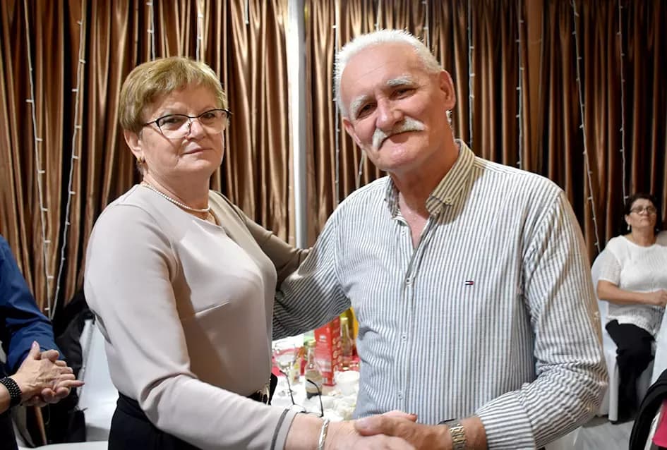 Plesali do zore u dupkom punoj dvorani Luki uz grupu Gold