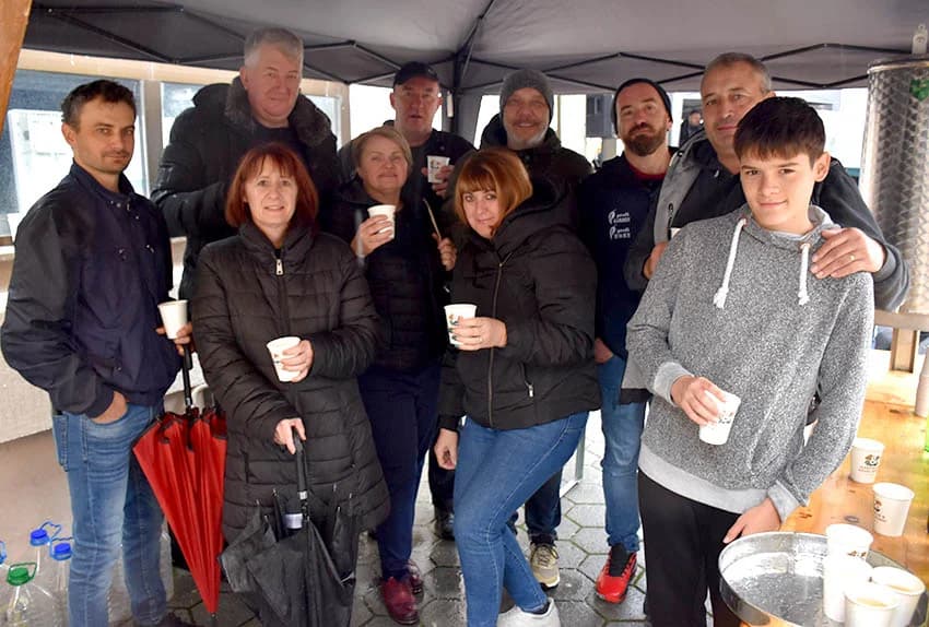 Mirisi kestena i zvuci tamburice privukli Požežane i njihove goste na tradicionalnu manifestaciju Okuse jeseni
