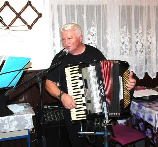 Pjesmom i plesom proslavili Martinje