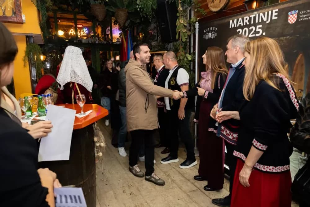 Kutjevačka tradicija osvojila Podgoricu: Martinje privuklo više od 500 gostiju