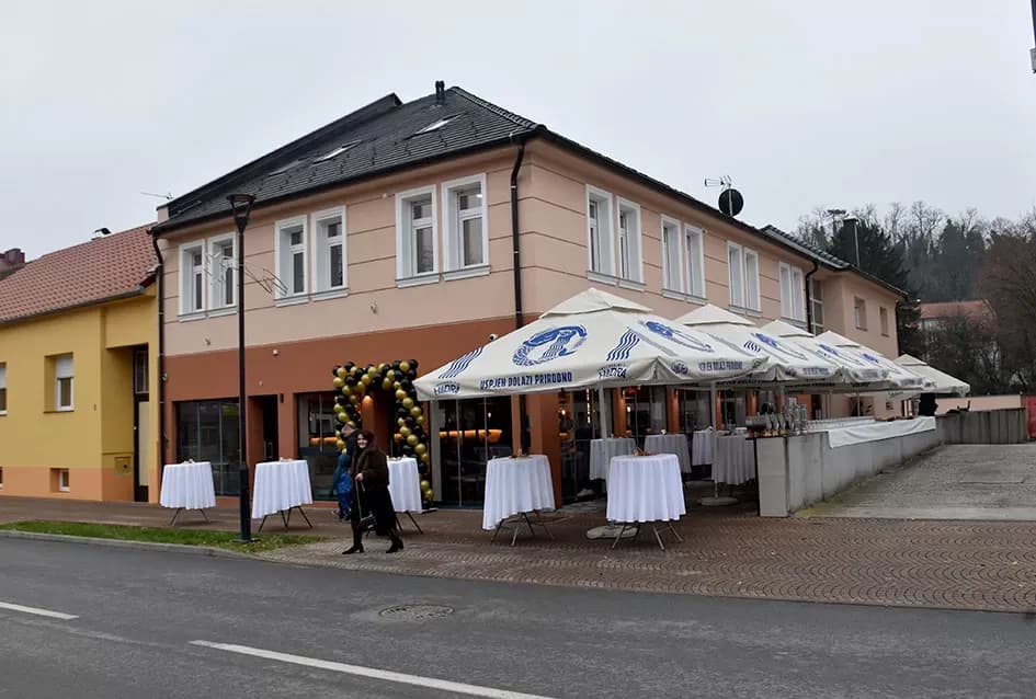 Otvoren požeški restoran Mama Mia La Pasta – novi projekt obitelj Drežnjak
