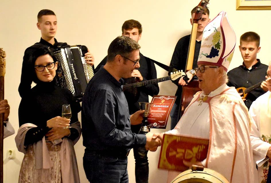 Ovogodišnji vinski kum Petar Mirković, Enjingijev poslovni partner
