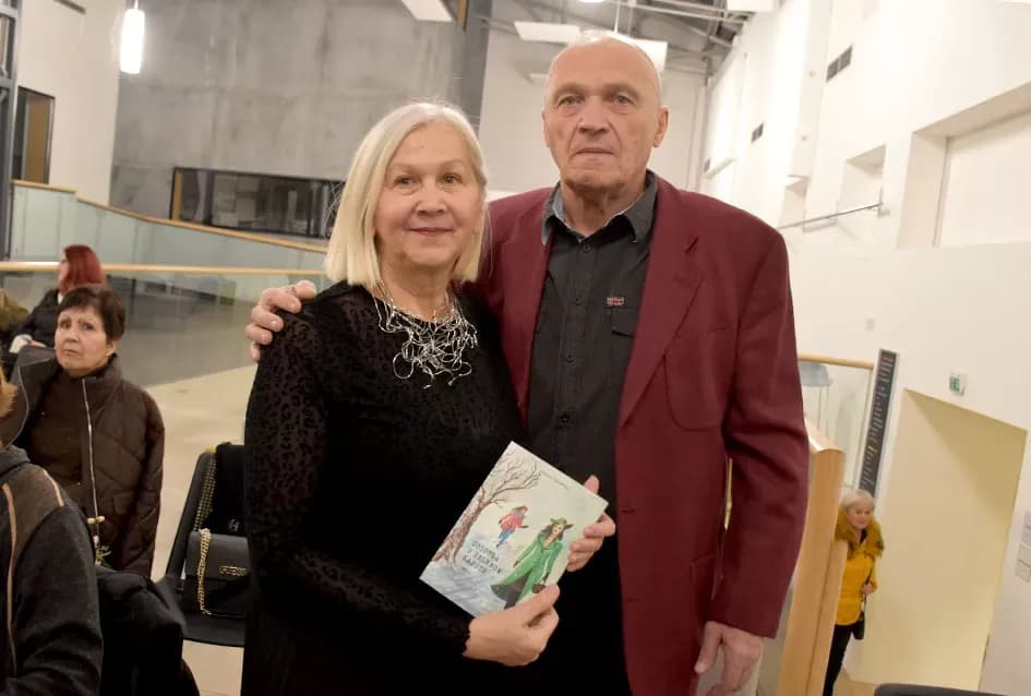 Inspirativna večer u Požegi: Predstavljena nova zbirka pjesama i izložba makramea Slavice Šperande