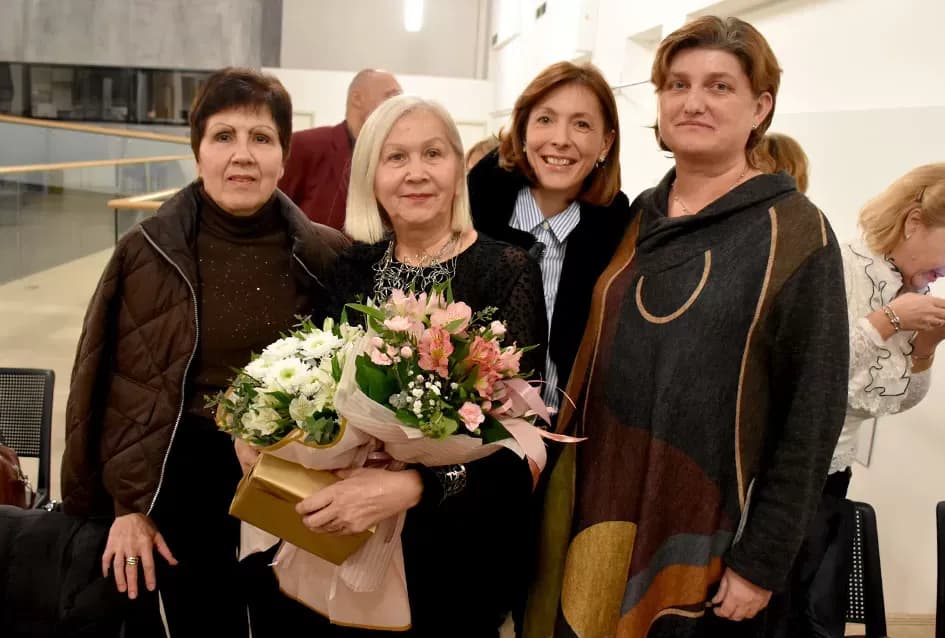 Inspirativna večer u Požegi: Predstavljena nova zbirka pjesama i izložba makramea Slavice Šperande