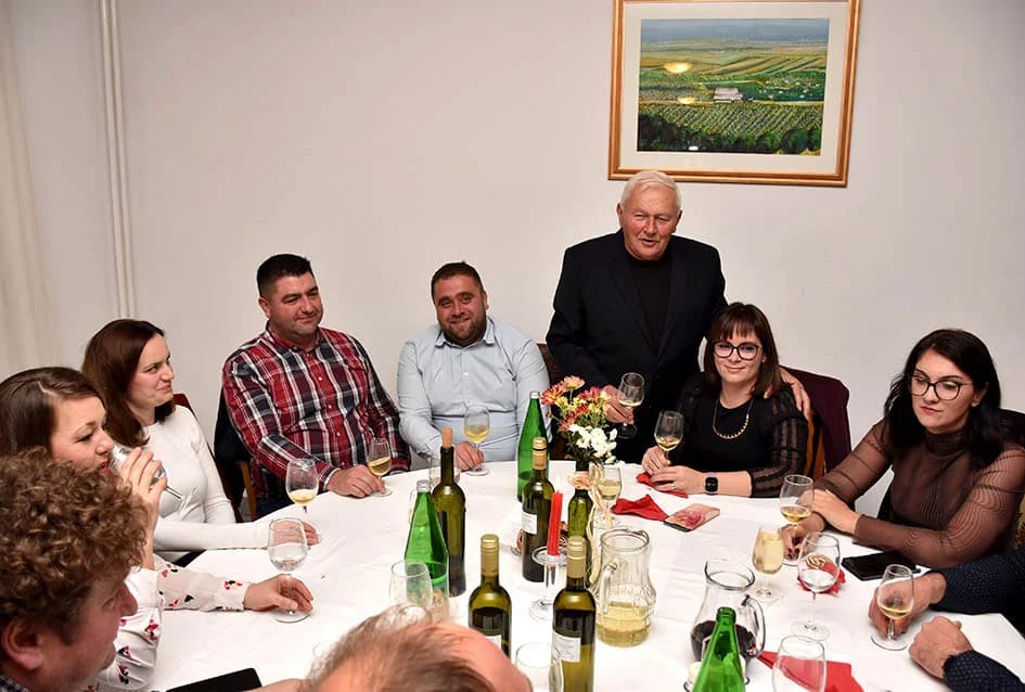 Ovogodišnji vinski kum Petar Mirković, Enjingijev poslovni partner