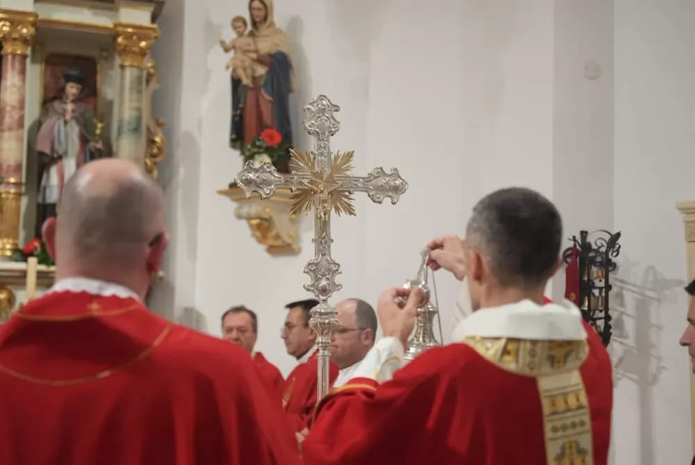 Polaganjem vijenaca i svečanom misom započelo obilježavanje Dana Općine Jakšić