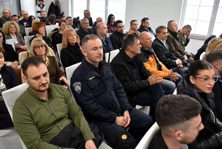 Zahvalnice Općine Jakšić primili su Limarija Pažin, OŠ Mladost, Mirela Pavličić Hein, Slavko Glavaš i Ivo Grbeš-Honda
