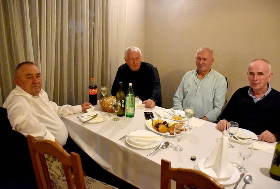 Supruge vinara došle na svoje, ples do jutra