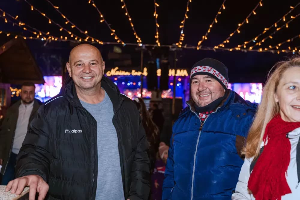 Blagdanska čarolija pod Zlatnim Papukom: Otvorena Ninina čarobna Shhhuma