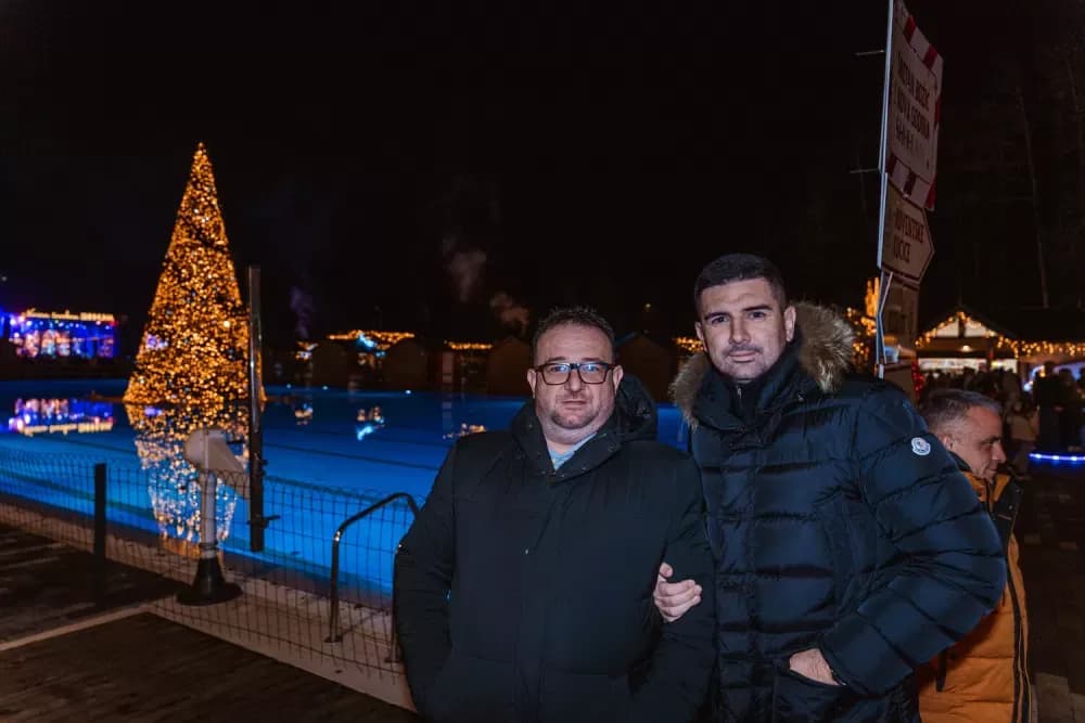 Blagdanska čarolija pod Zlatnim Papukom: Otvorena Ninina čarobna Shhhuma